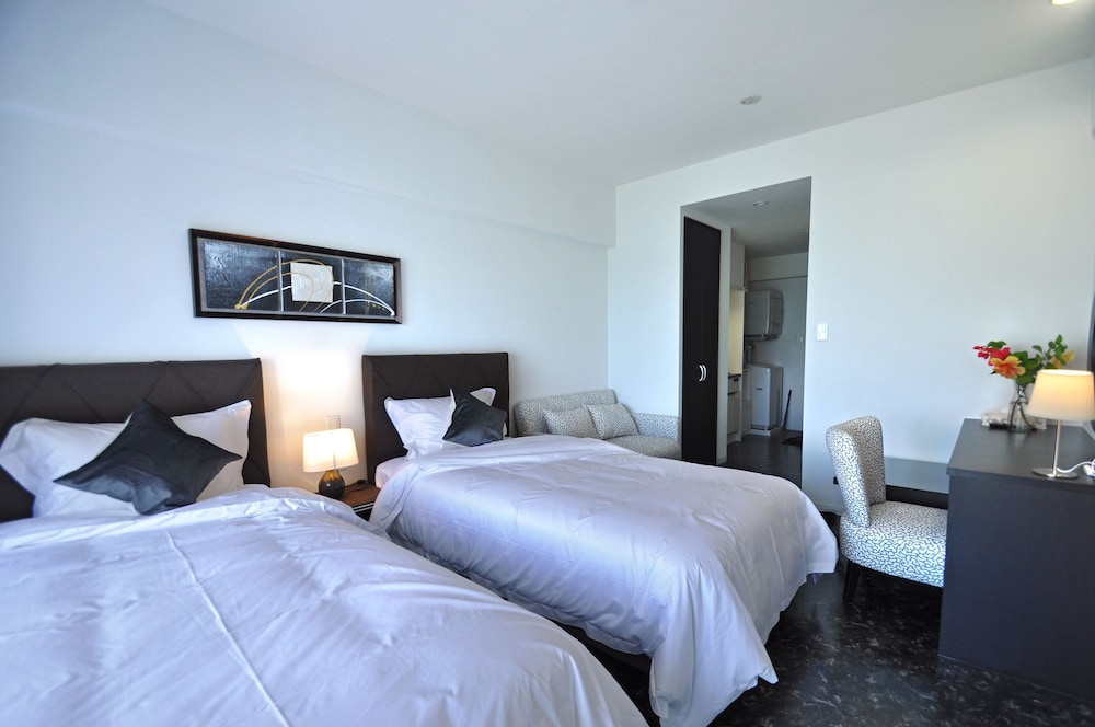 デラックス ツインルーム 禁煙 オーシャンビュー 客室2 | ビーチフロントタワーミハマ by DSH