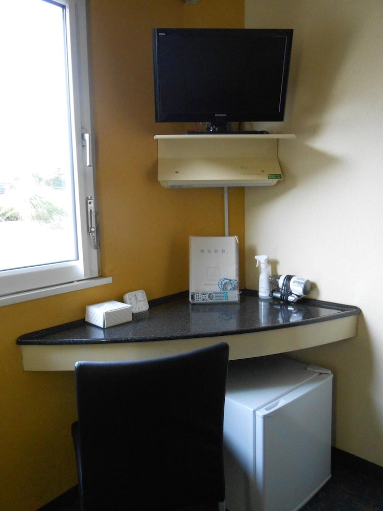 ダブルベッド+ロフト 喫煙可 客室4 | ホテルセレクトイン沼津