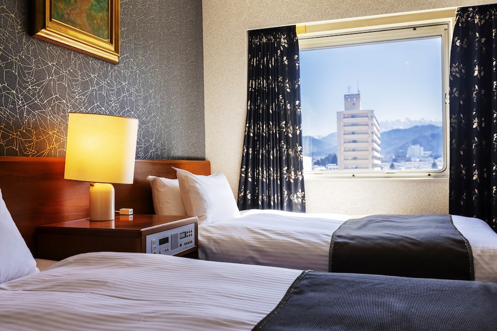 デラックス ツインルーム 部屋からの景観0 | 山形グランドホテル
