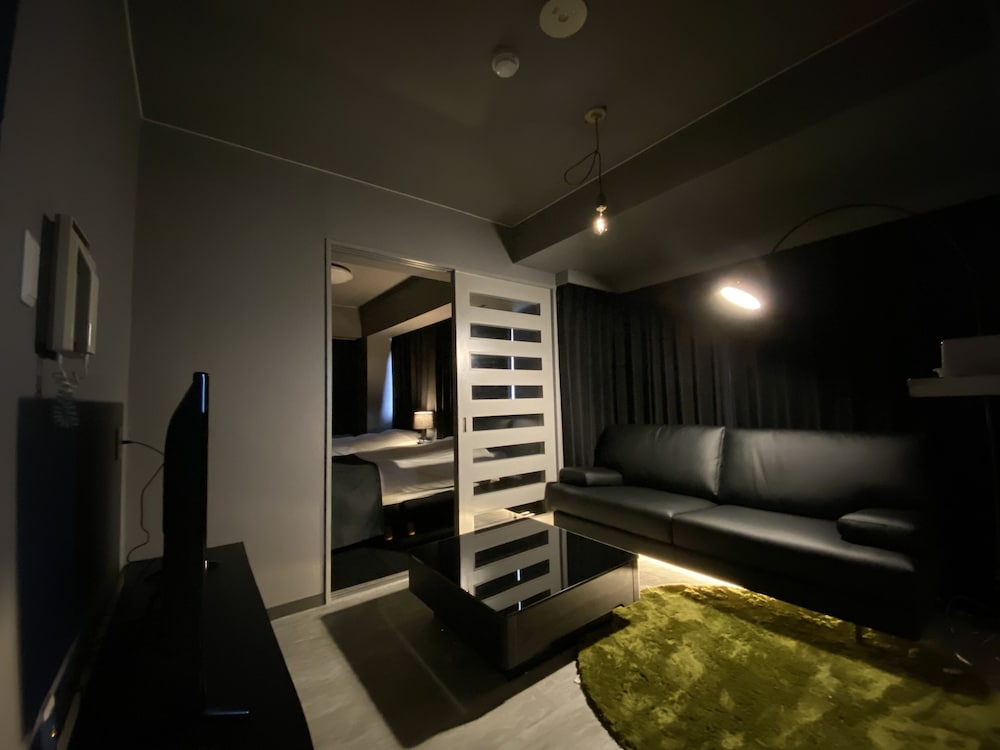 4 人部屋 禁煙 (See host's email for check in details) リビング エリア1 | ランドーレジデンス東京クラシック