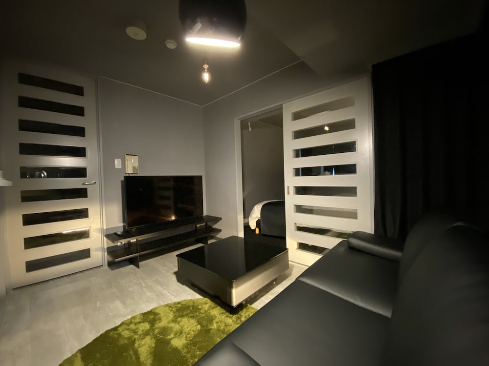 4 人部屋 禁煙 (See host's email for check in details) リビング エリア0 | ランドーレジデンス東京クラシック