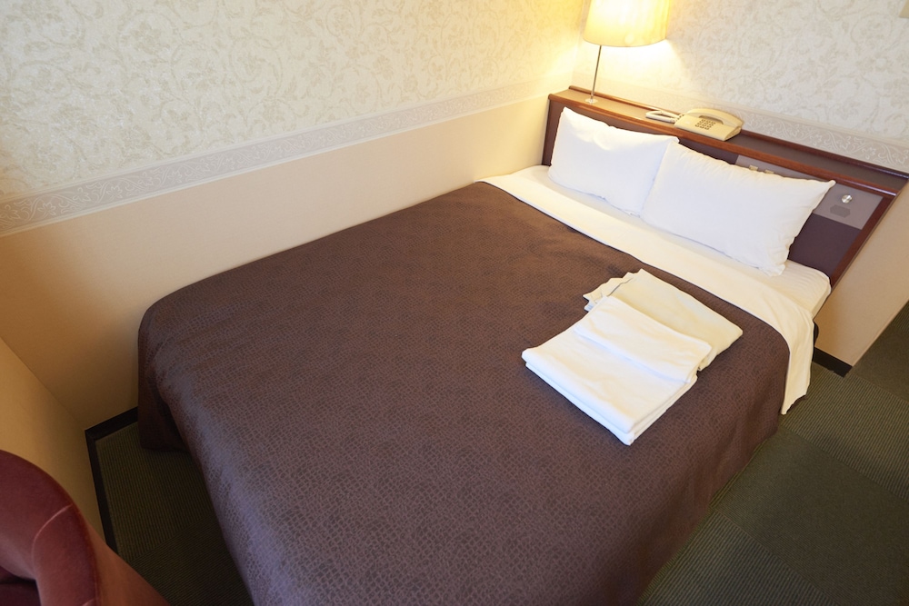 ダブルルーム 喫煙可 客室4 | ホテルセレクトイン長野