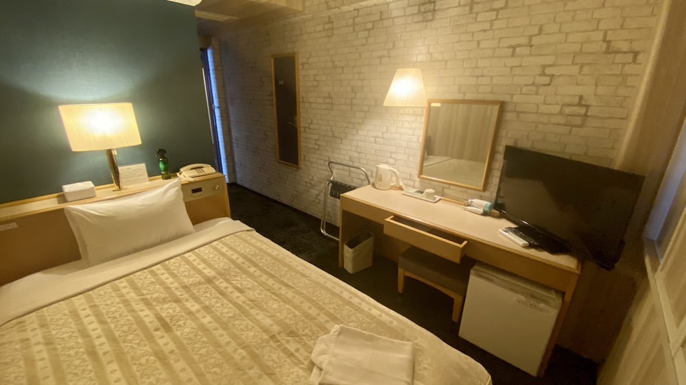 セミダブルルーム 禁煙 客室1 | ホテルセレクトイン伊勢原