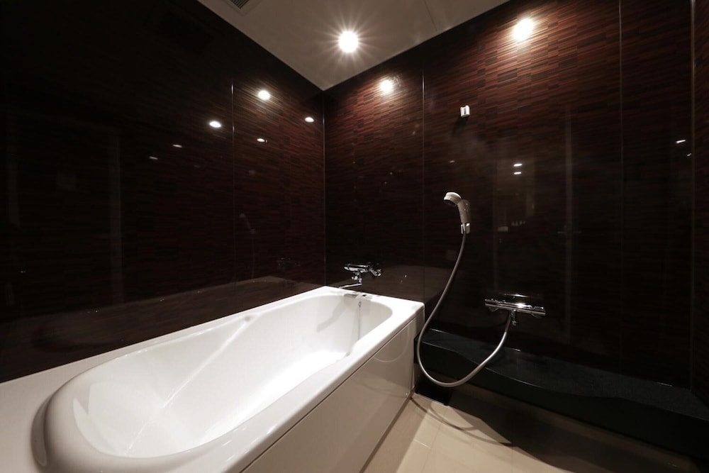 スタンダード ダブルルーム バスルーム0 | ホテル ファイン滋賀栗東