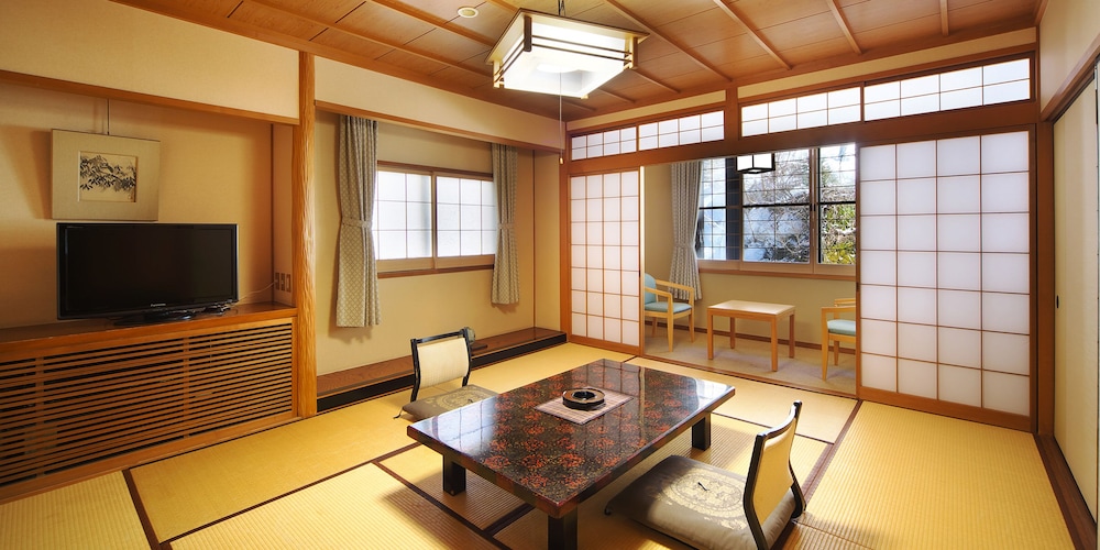 和室 10畳 客室2 | ホテル穂高