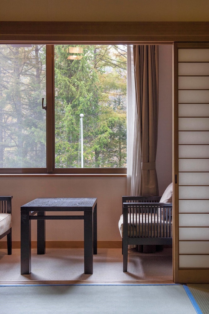 和室10畳 (禁煙) 客室1 | 高山わんわんパラダイス