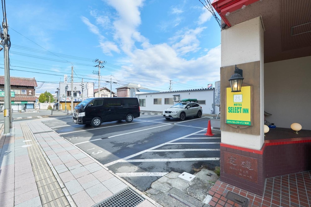 駐車場1 | ホテル セレクトイン米沢