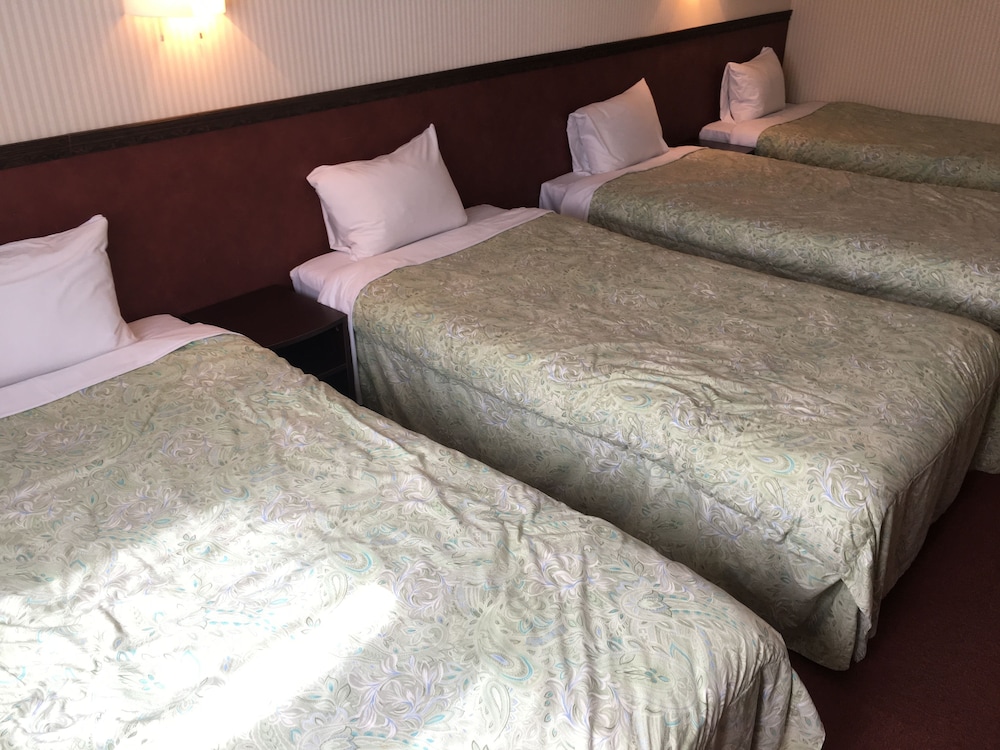 4 人部屋 禁煙 客室5 | 白馬ホテルパイプのけむり