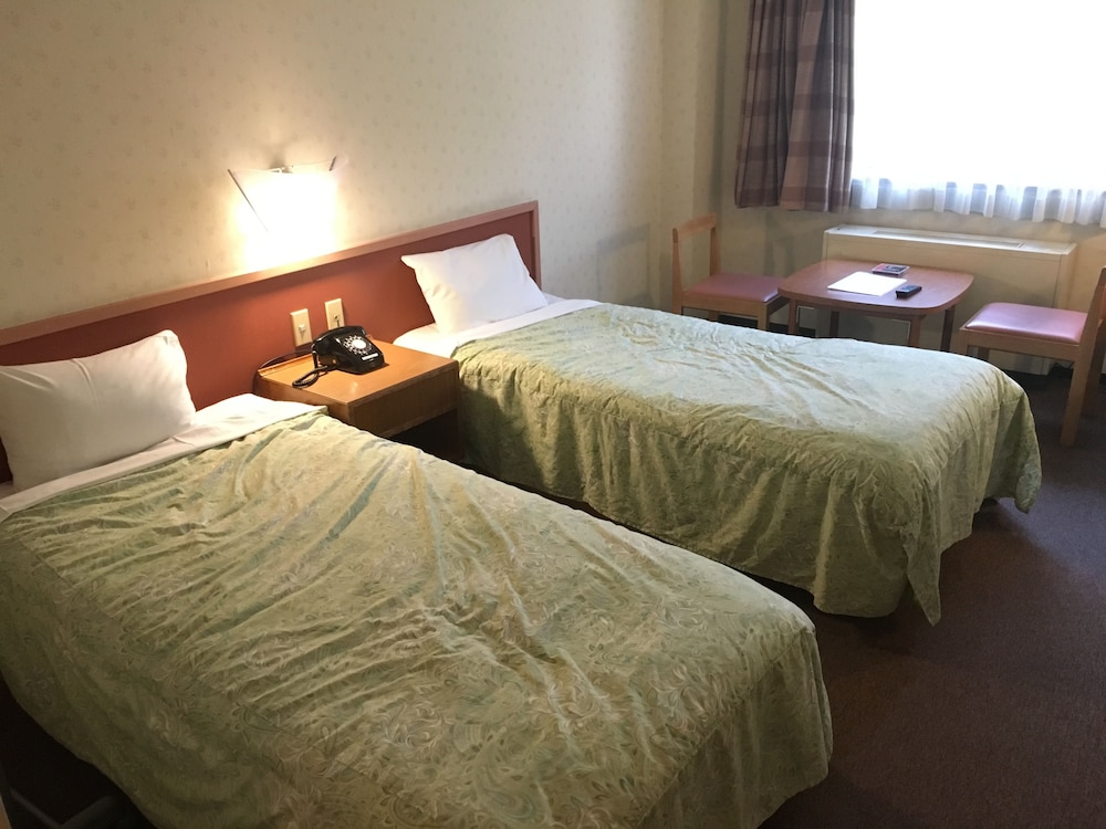 ツインルーム 禁煙 客室1 | 白馬ホテルパイプのけむり