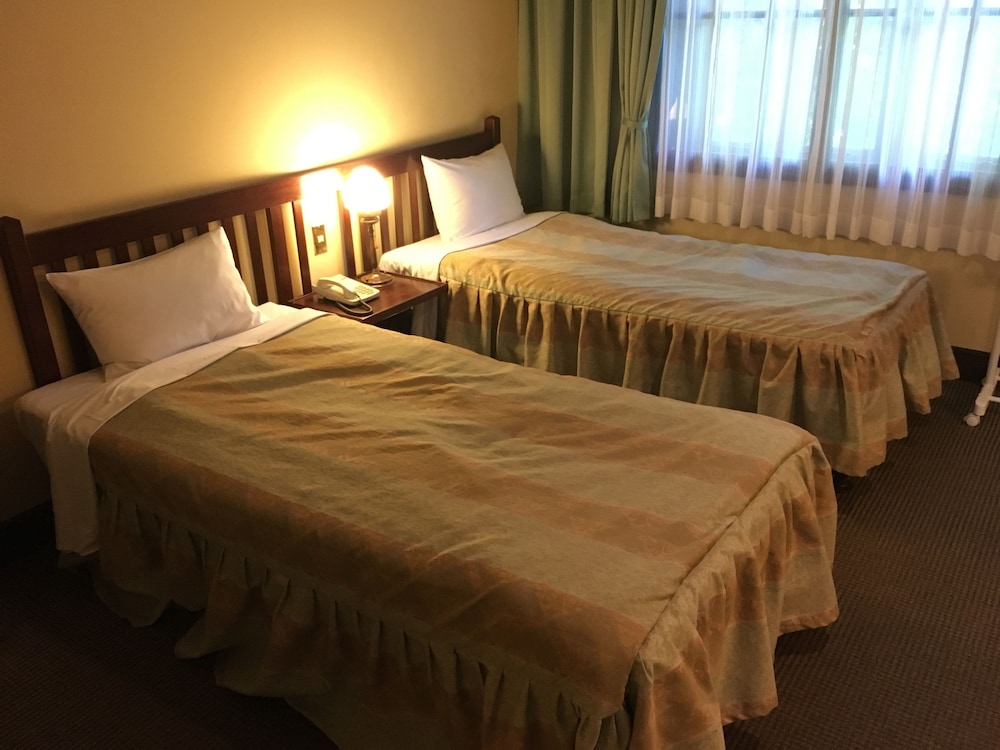 ツインルーム 禁煙 客室3 | 白馬ホテルパイプのけむり