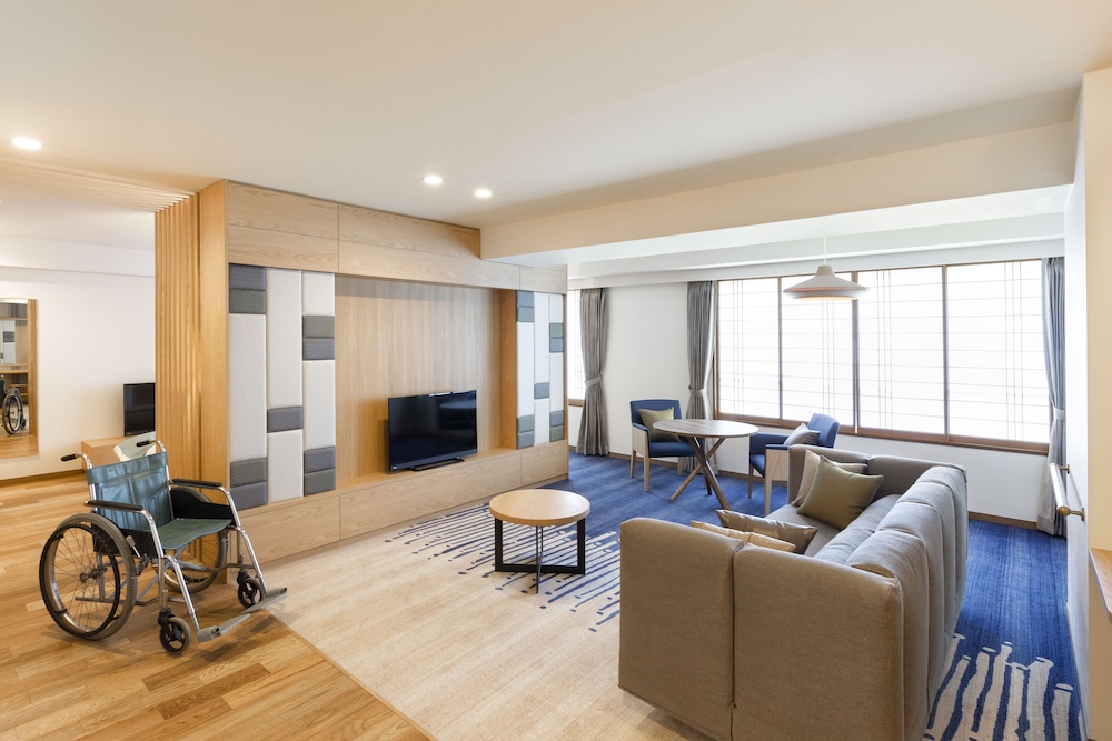 ユニバーサルスイートルーム 客室1 | きたゆざわ 森のソラニワ