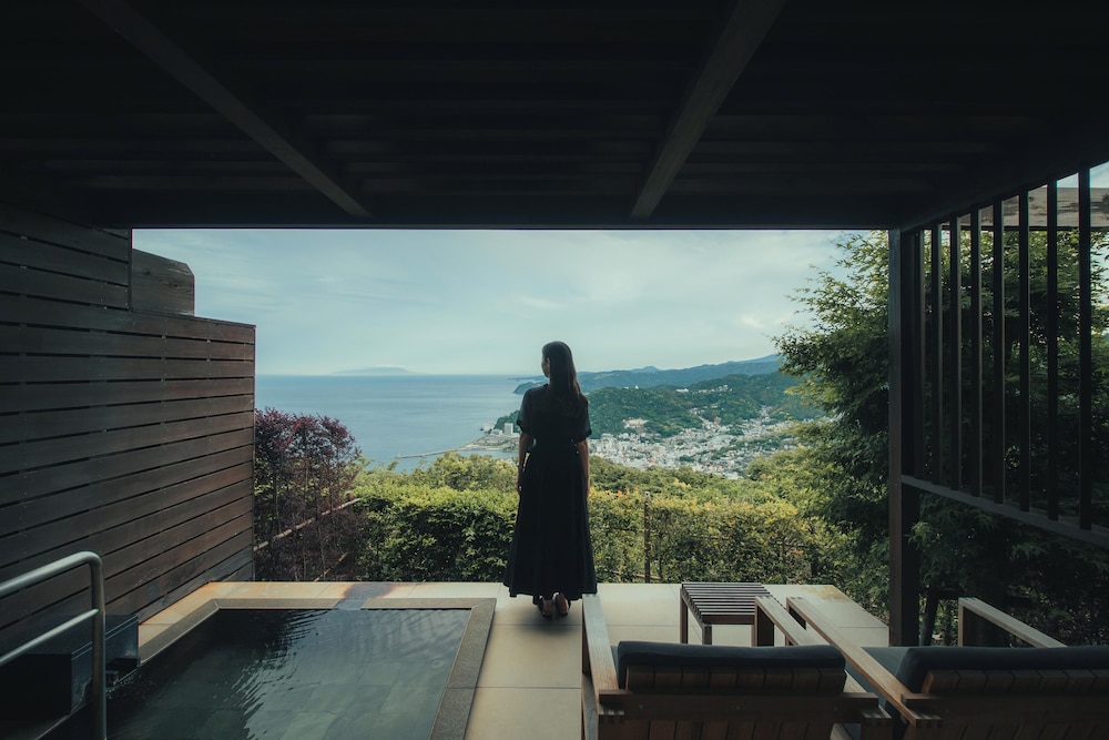 露天風呂付ツイン 客室7 | ホテルグランバッハ熱海クレッシェンド