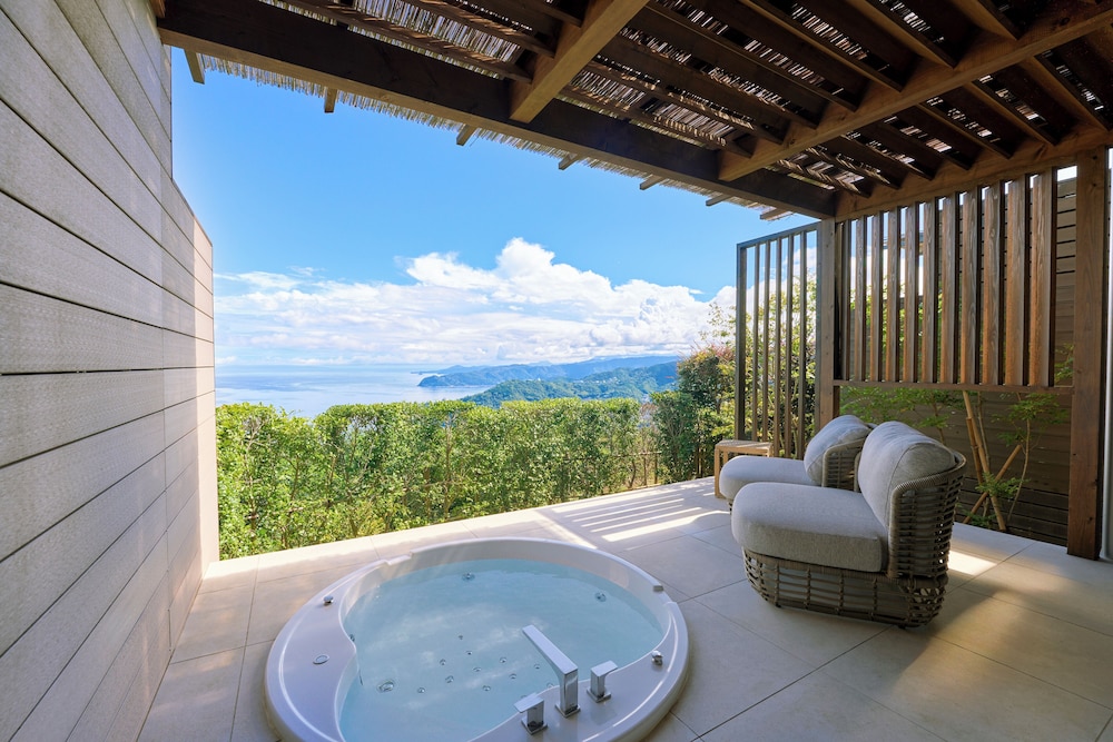 グランバッハ デラックスツイン 客室3 | ホテルグランバッハ熱海クレッシェンド