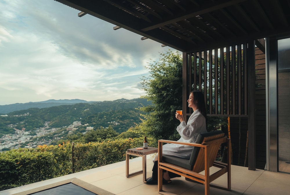 露天風呂付ツイン 客室9 | ホテルグランバッハ熱海クレッシェンド