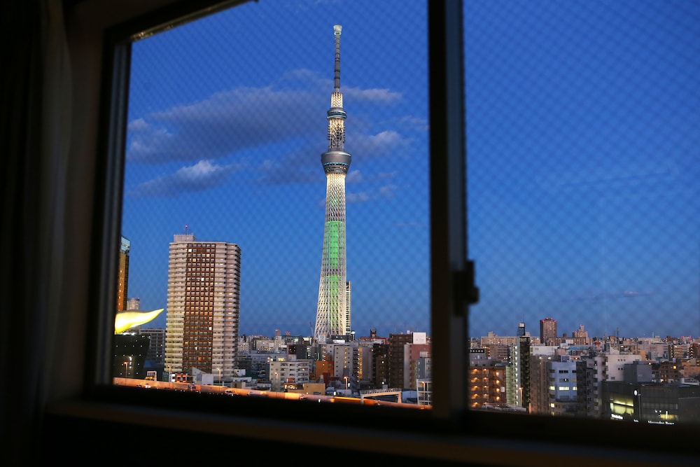 【禁煙】ビューツインルーム 部屋からの景観1 | ホテルウィングインターナショナルセレクト浅草駒形