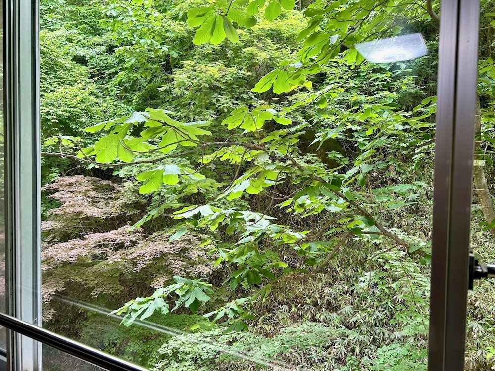 和室 1-4名 喫煙 客室4 | 登別 石水亭