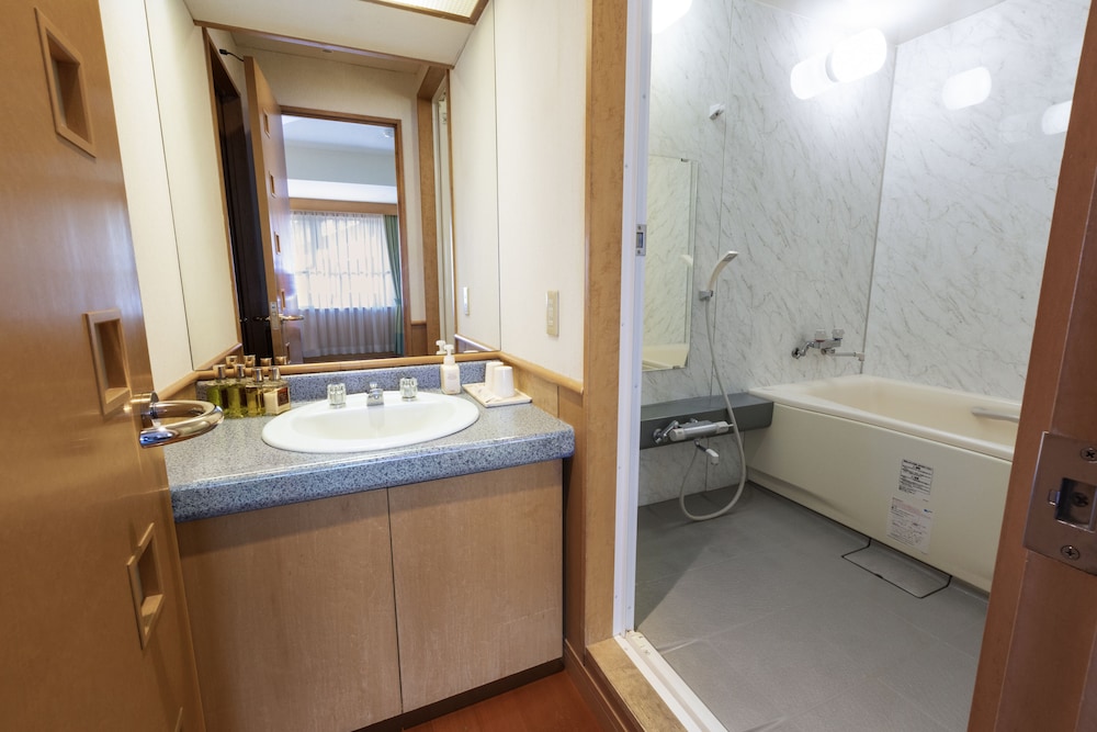 洋室ダブル 禁煙 バスルーム2 | 登別 石水亭