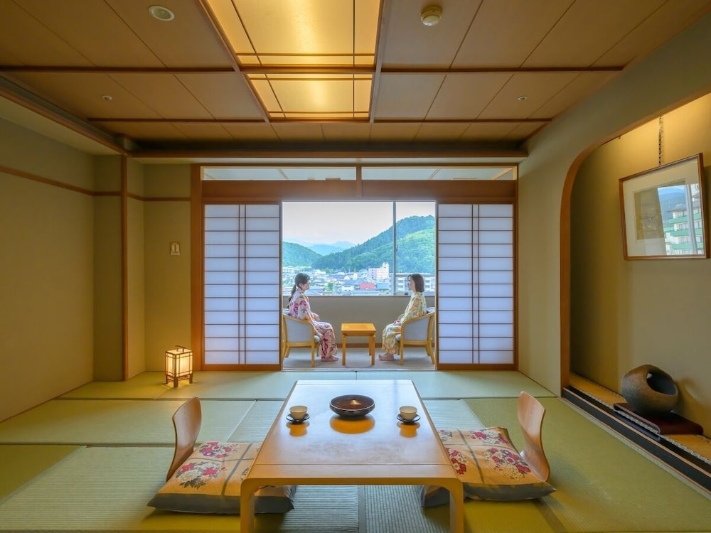 [スタンダード] 和室10~12.5畳　禁煙 客室2 | 天童ホテル