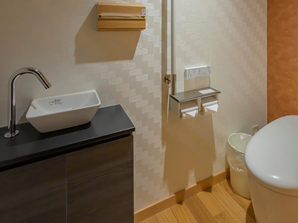 [スタンダード] 和室ツイン (シャワー付) 禁煙 客室4 | 天童ホテル