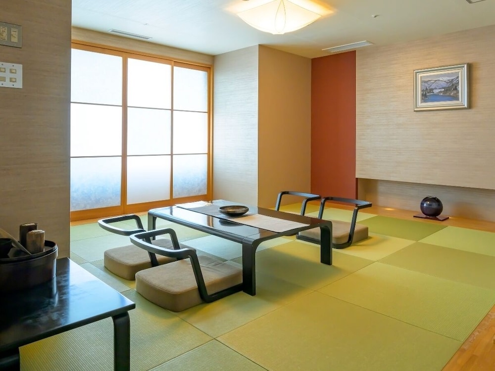 [デラックス] ジャグジー風呂付き和洋室　禁煙 客室1 | 天童ホテル