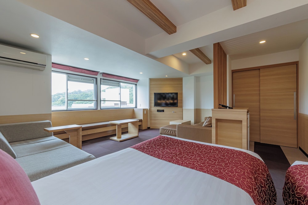 デラックストリプル(禁煙) 客室2 | 鳥羽わんわんパラダイスホテル