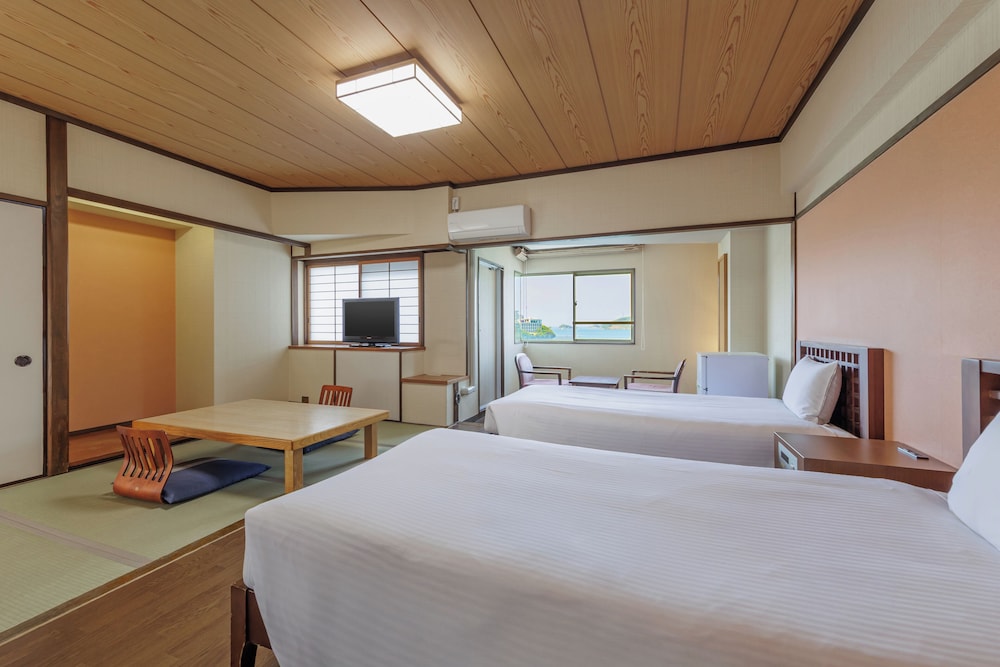 【オーシャンビュー】スタンダード和洋室 | わんわんパラダイス 鳥羽