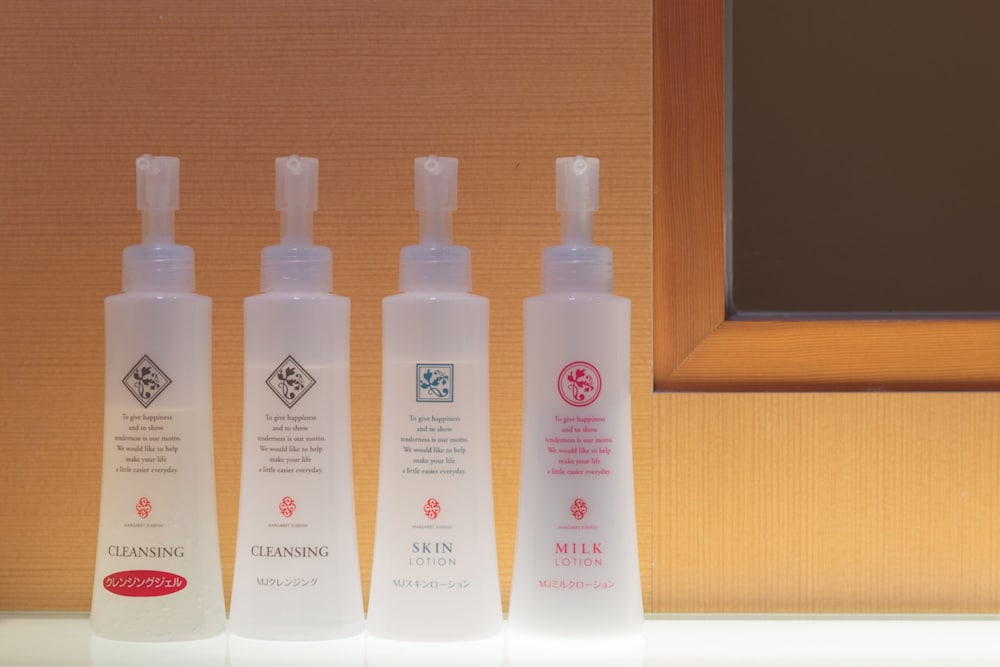 【和風庭園一望 1階足湯付和洋室 テラス付】源泉内風呂 客室の設備とサービス7 | 奈良偲の里 玉翠 (6 歳以上)