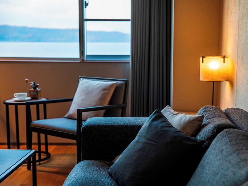 倶楽部館　展望風呂付エグゼクティブツイン 禁煙 (buffet) 客室2 | ザ レイクビュー TOYA 乃の風リゾート