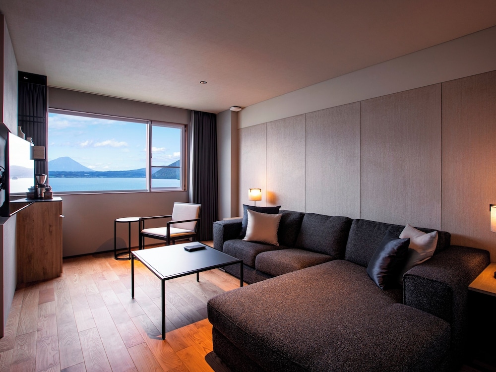 倶楽部館　展望風呂付エグゼクティブツイン 禁煙 (buffet) 客室3 | ザ レイクビュー TOYA 乃の風リゾート