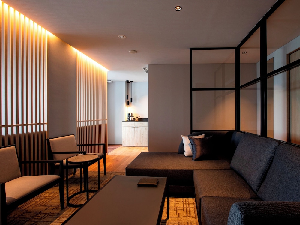 倶楽部館　デラックスツイン 禁煙 (buffet) 客室6 | ザ レイクビュー TOYA 乃の風リゾート