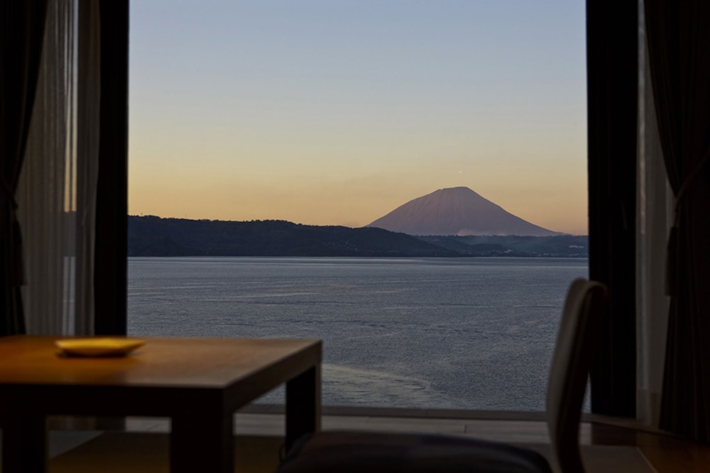 スパリゾート館　和洋室 (buffet) レイク ビュー0 | ザ レイクビュー TOYA 乃の風リゾート