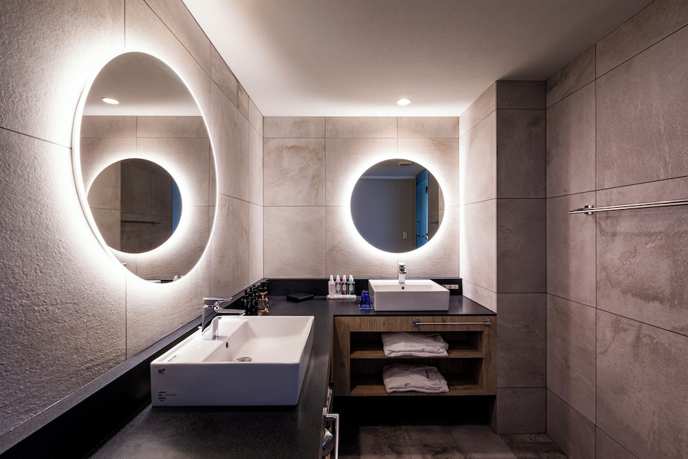 倶楽部館　展望風呂付エグゼクティブツイン 禁煙 (buffet) バスルーム1 | ザ レイクビュー TOYA 乃の風リゾート