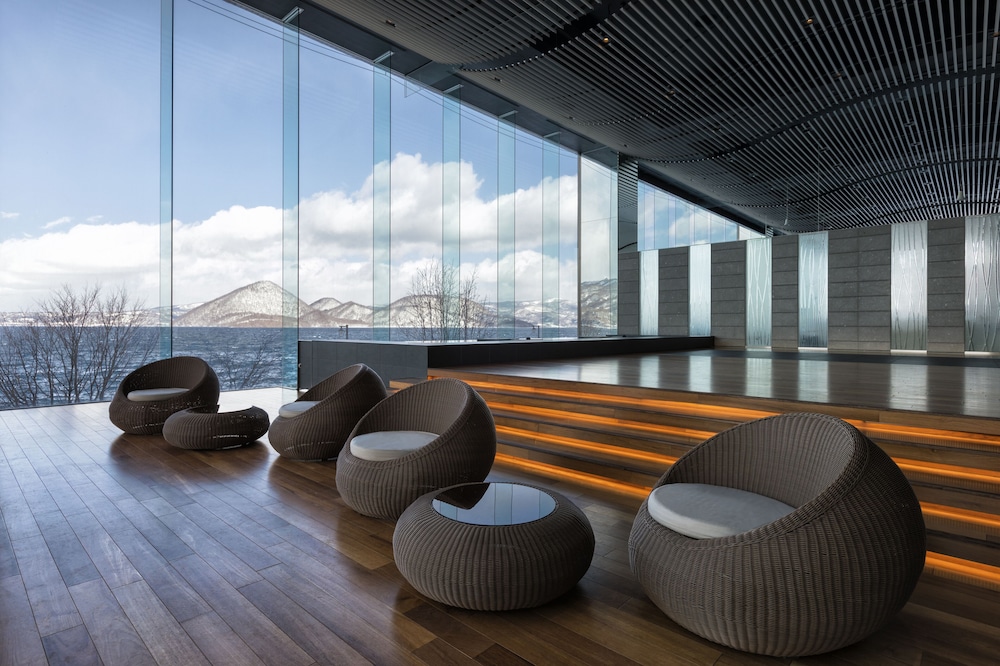 ロビーラウンジ1 | ザ レイクビュー TOYA 乃の風リゾート