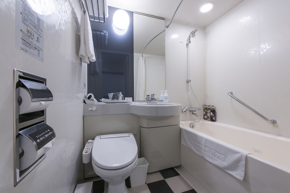 モデレートダブルルーム　喫煙可 バスルーム0 | リッチモンドホテル 長崎思案橋