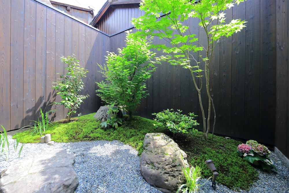 町家一棟貸切 部屋からの景観1 | 町家小宿 京のおおぞら