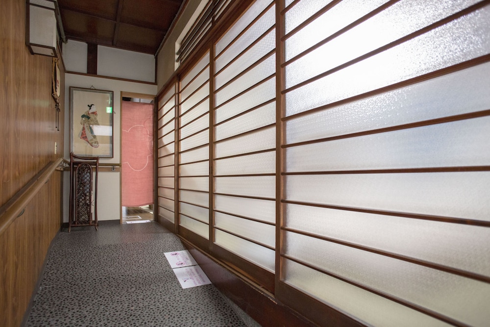 内部エントランス1 | 京町屋の宿 794inn 清水五条 内部エントランス1 | 京町屋の宿 794inn 清水五条