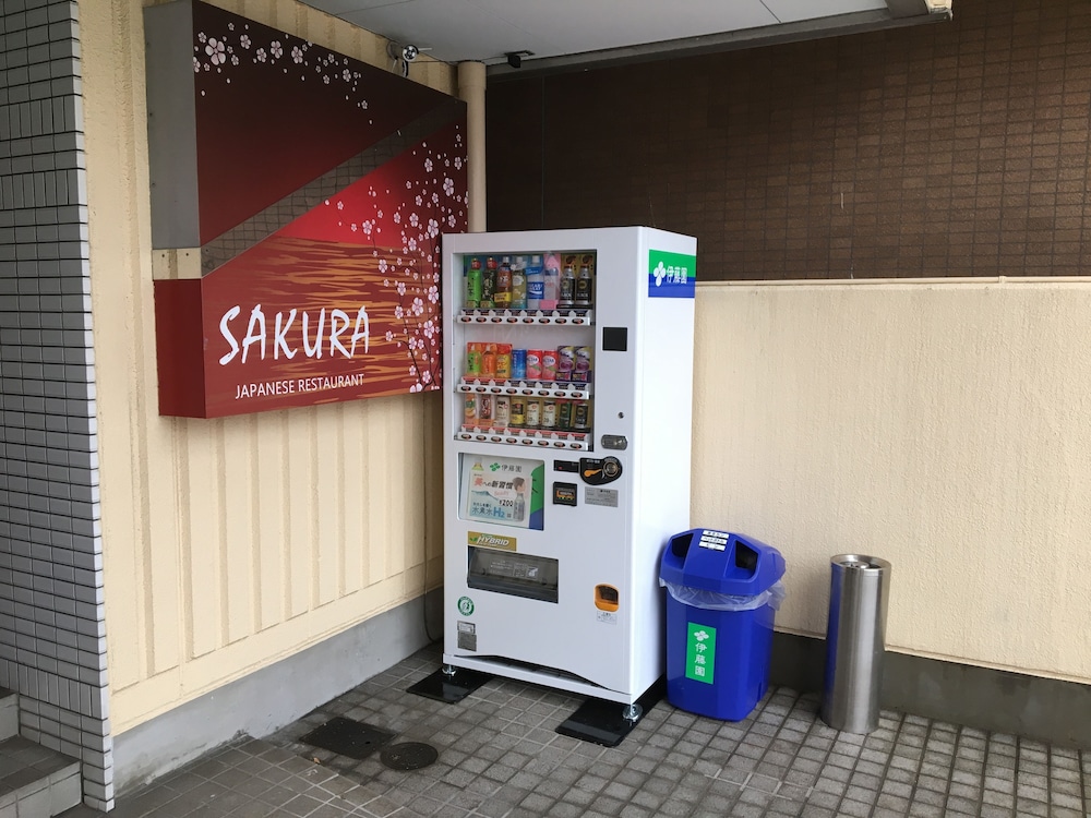 自動販売機1 | ピース国際ホテル一宮 自動販売機1 | ピース国際ホテル一宮