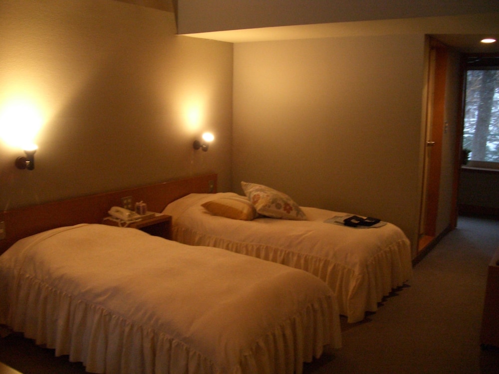 別館ツイン 客室2 | 軽井沢ノームの森