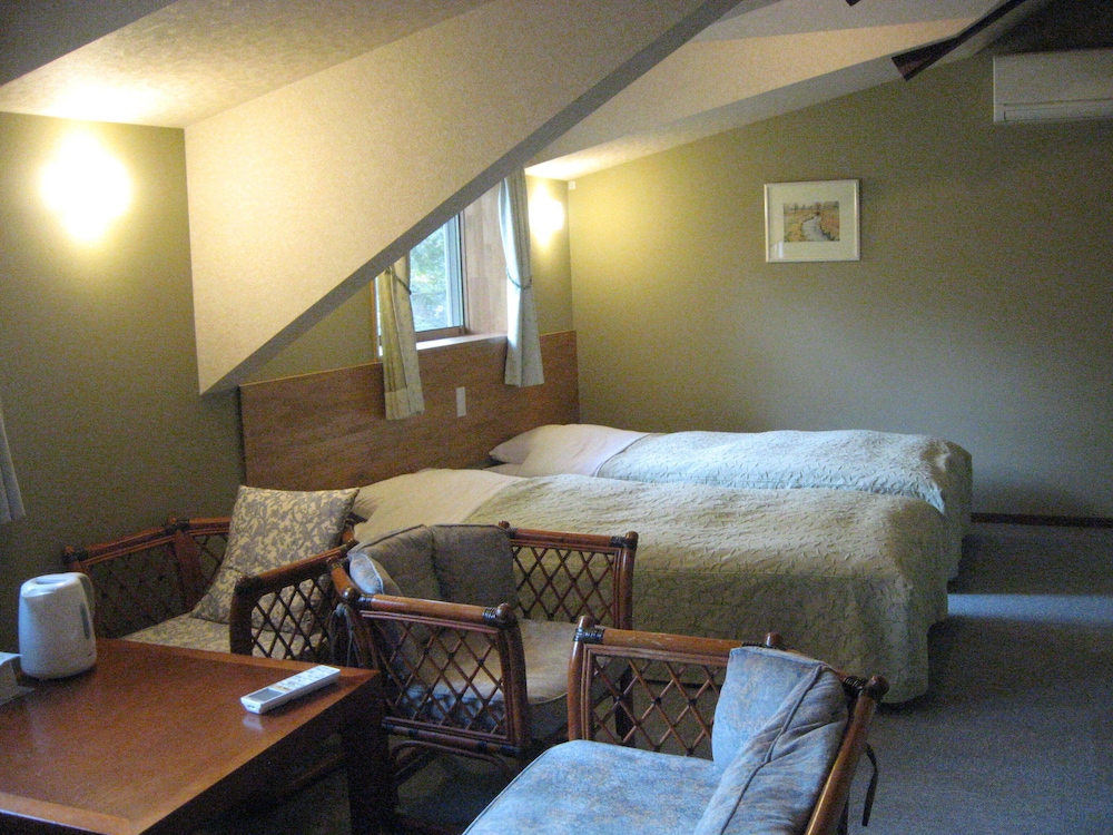 本館ツイン 客室3 | 軽井沢ノームの森