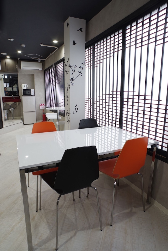 レストラン1 | 宙ホステル