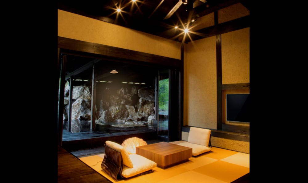 弓張（内風呂・露天風呂付 離れ） 客室2 | 月洸樹 黒川