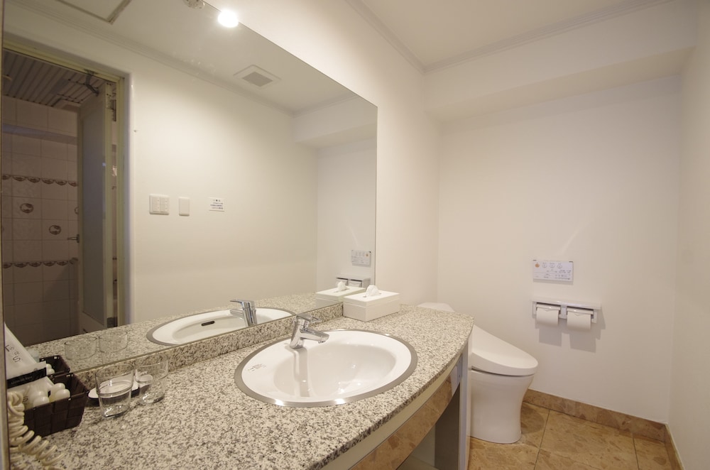 [Fully Flexible]デラックスツイン禁煙 バスルーム3 | ホテル アイマーレ 横浜伊勢佐木町