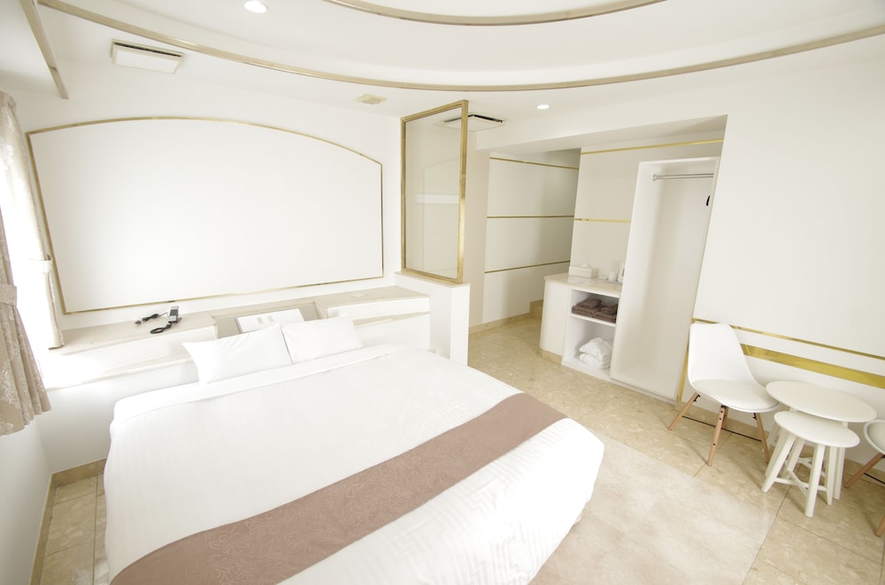 [Fully Flexible]デラックスキング禁煙 客室1 | ホテル アイマーレ 横浜伊勢佐木町