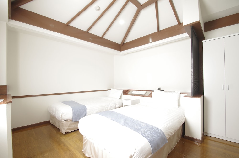 [Fully Flexible]デラックスツイン禁煙 客室10 | ホテル アイマーレ 横浜伊勢佐木町