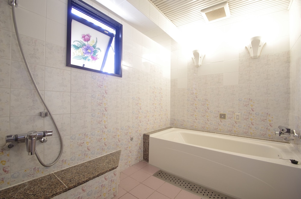 [Fully Flexible]デラックスツイン禁煙 バスルーム5 | ホテル アイマーレ 横浜伊勢佐木町