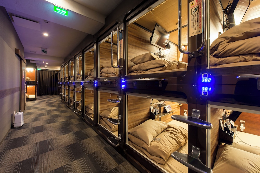 Capsule room women only for 2 person 客室2 | 安心お宿 woman Tokyo 銀座汐留店 - 女性専用