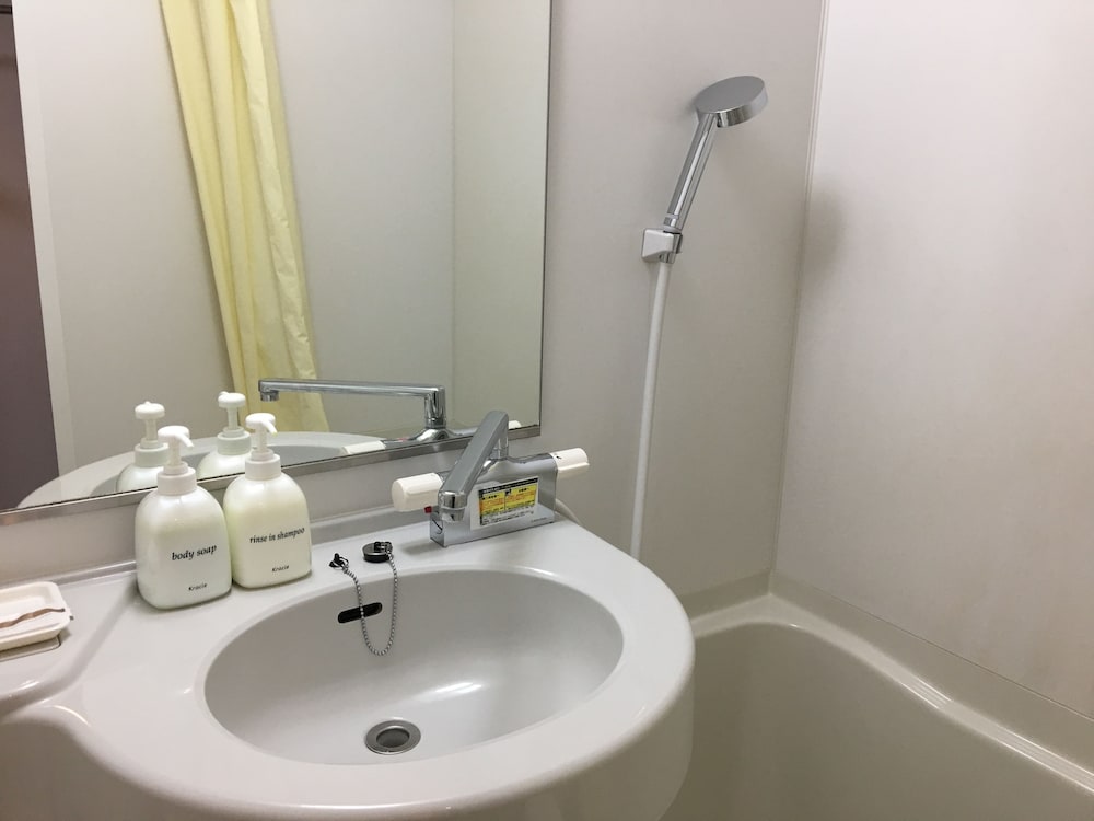 スタンダード ツインルーム シングルベッド 2 台 禁煙 バスルーム0 | ハイセットホテル静岡インター