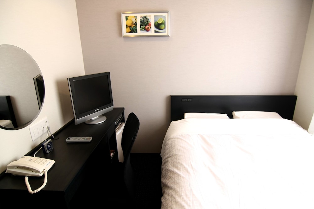 ダブルルーム 喫煙可 客室1 | ホテルクラウンヒルズ君津