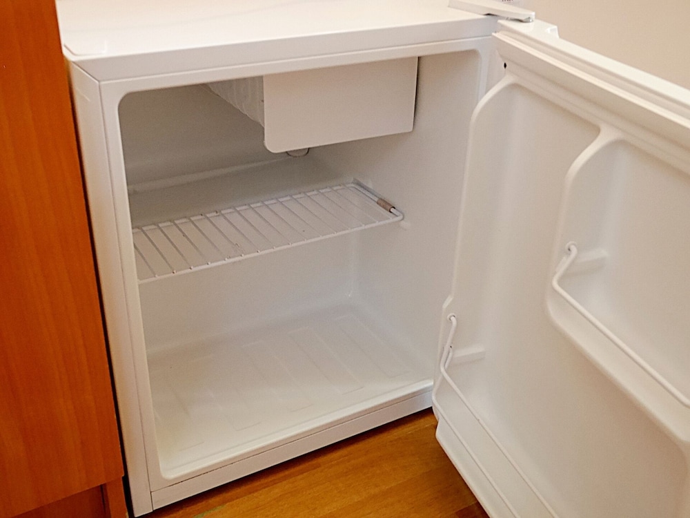 ベーシック ダブルルーム 禁煙 小型冷蔵庫0 | ビジネスホテル五井ヒルズ