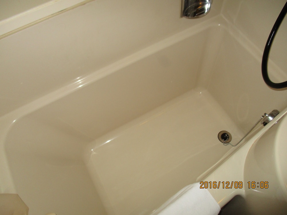 エコノミー ダブルルーム 禁煙 バスルーム1 | ホテル福島ヒルズ